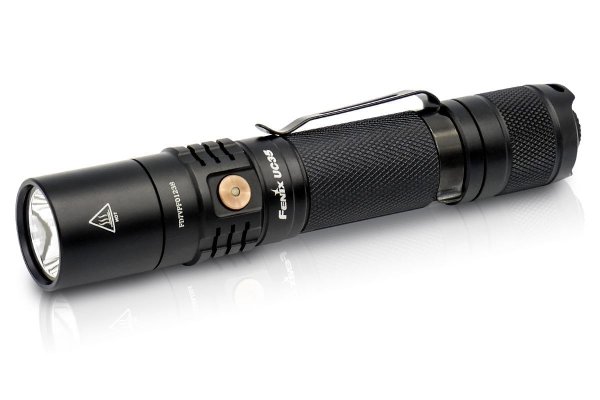 Pakraunamas žibintuvėlis Fenix UC35 v2 Taktinis